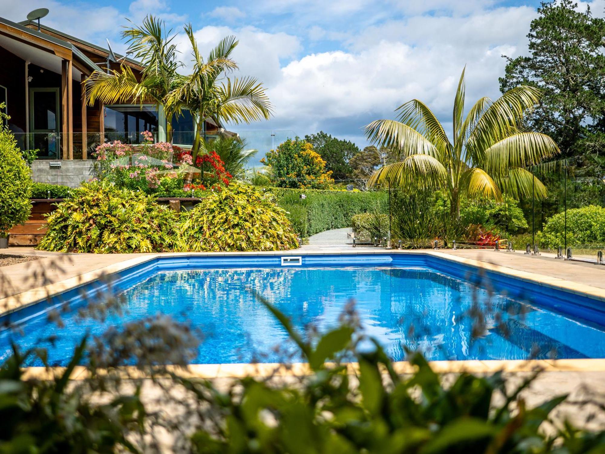 Te Awa Lodge Пейхия Экстерьер фото